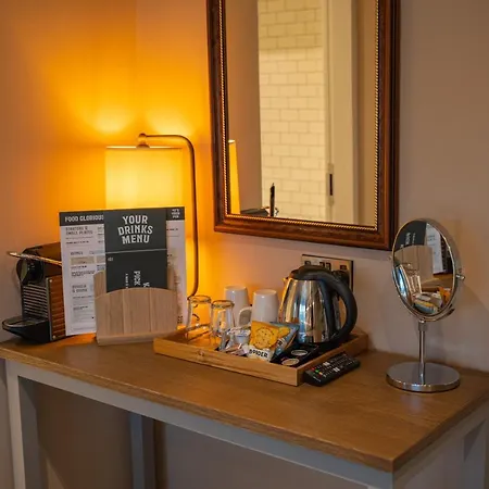 Hotel Duke Of York 3*